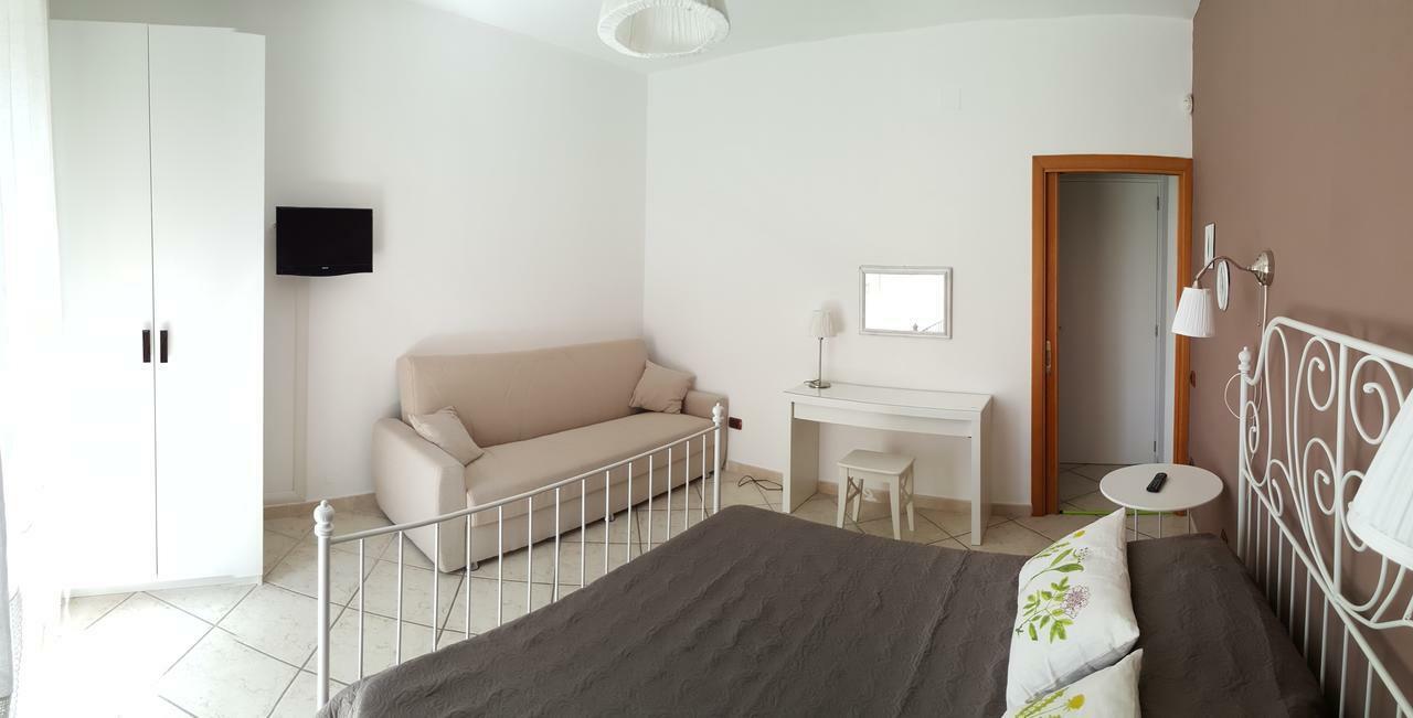 B&B Aminei Metrò Nápoles Exterior foto